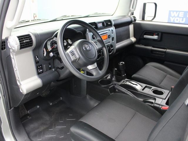  2012 Toyota FJ Cruiser Base For Sale Specifications, Price and Images