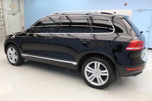  2012 Volkswagen Touareg TDI For Sale Specifications, Price and Images