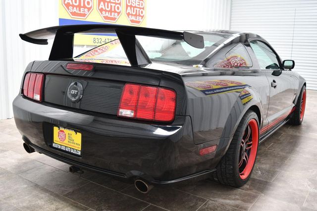  2005 Ford Mustang GT For Sale Specifications, Price and Images