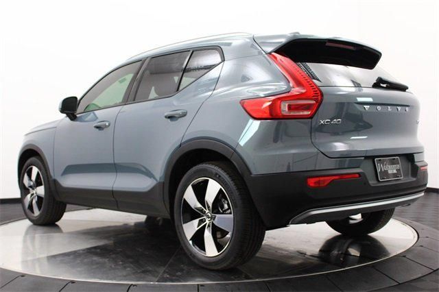  2020 Volvo XC40 T5 AWD Momentum For Sale Specifications, Price and Images