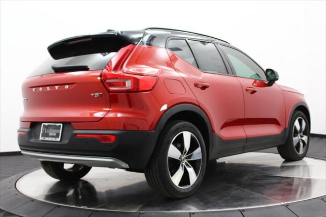  2019 Volvo XC40 T5 AWD Momentum For Sale Specifications, Price and Images
