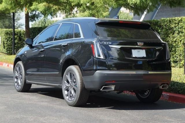  2017 Cadillac XT5 Luxury AWD For Sale Specifications, Price and Images