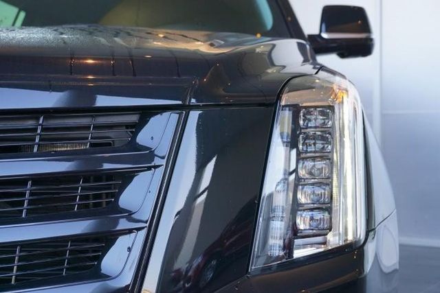  2019 Cadillac Escalade ESV Premium Luxury For Sale Specifications, Price and Images