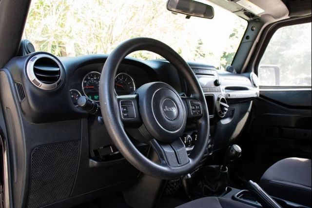  2013 Jeep Wrangler Unlimited Sport For Sale Specifications, Price and Images