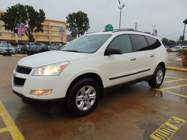  2011 Chevrolet Traverse LS For Sale Specifications, Price and Images