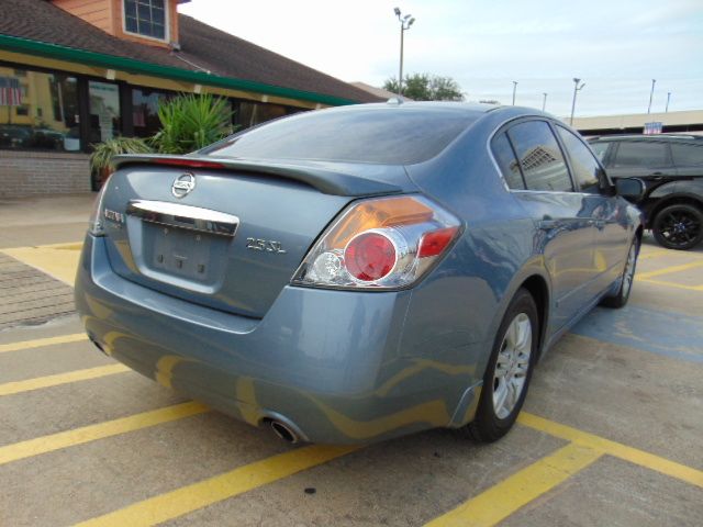 2010 Nissan Altima 2.5 SL For Sale Specifications, Price and Images