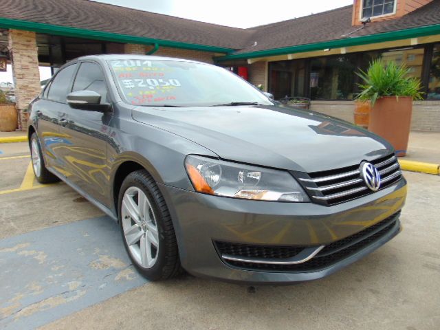  2014 Volkswagen Passat 2.5L S For Sale Specifications, Price and Images