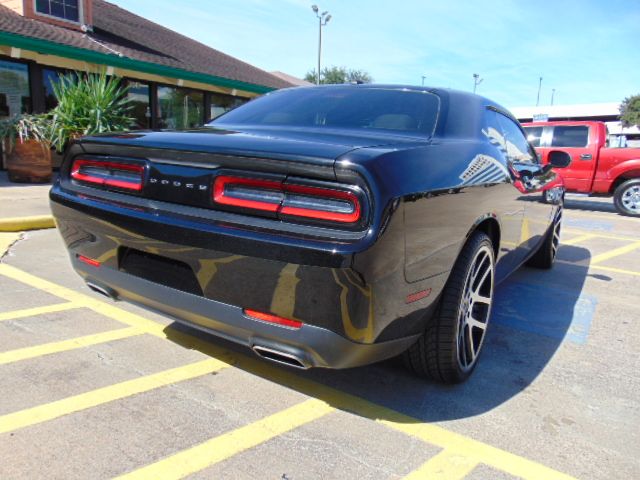  2015 Dodge Challenger SXT For Sale Specifications, Price and Images