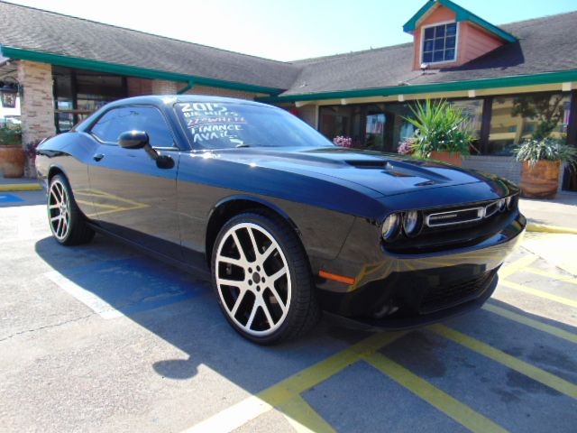  2015 Dodge Challenger SXT For Sale Specifications, Price and Images