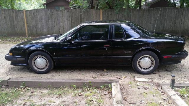  1992 Oldsmobile Toronado Trofeo For Sale Specifications, Price and Images