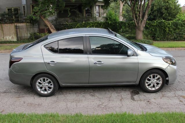  2012 Nissan Versa 1.6 SV For Sale Specifications, Price and Images