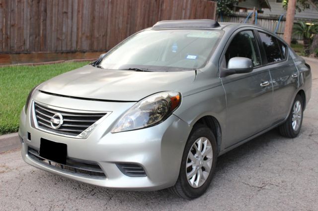  2012 Nissan Versa 1.6 SV For Sale Specifications, Price and Images