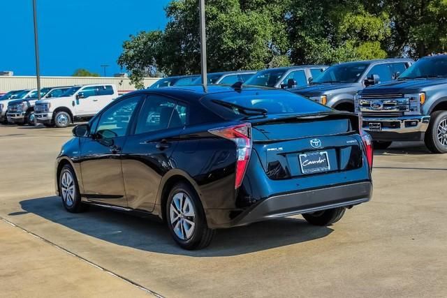  2018 Toyota Prius Two For Sale Specifications, Price and Images