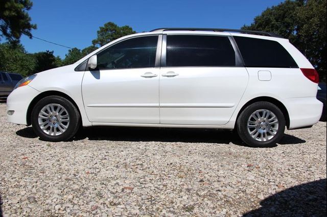  2010 Toyota Sienna XLE For Sale Specifications, Price and Images