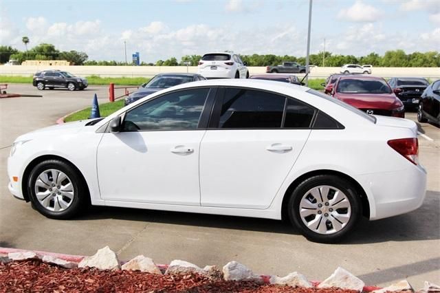  2013 Chevrolet Cruze LS For Sale Specifications, Price and Images