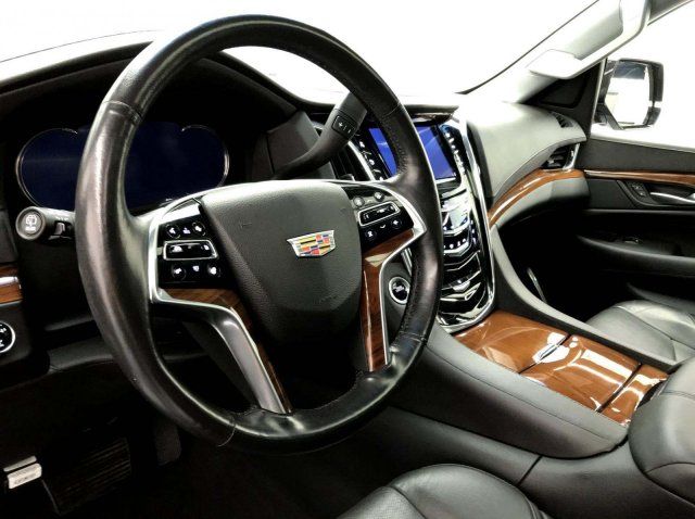  2016 Cadillac Escalade ESV Luxury Collection