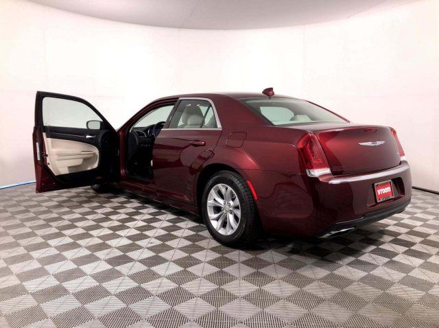  2016 Chrysler 300 Limited For Sale Specifications, Price and Images