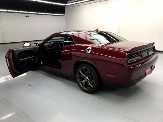  2018 Dodge Challenger SXT For Sale Specifications, Price and Images