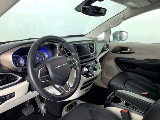  2018 Chrysler Pacifica Touring L For Sale Specifications, Price and Images