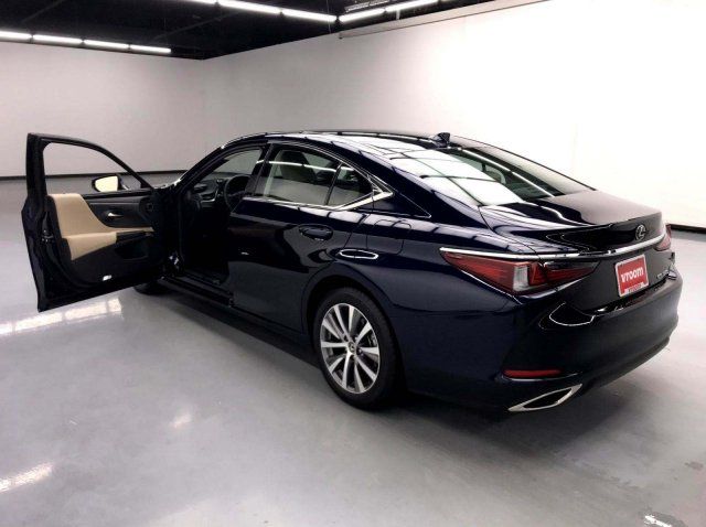  2019 Lexus 4dr Sedan For Sale Specifications, Price and Images