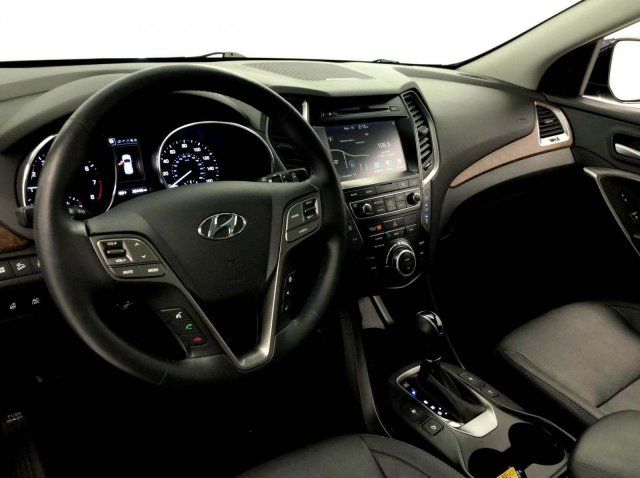  2017 Hyundai Santa Fe Limited Ultimate