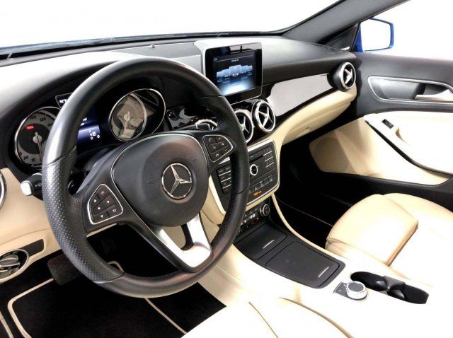  2016 Mercedes-Benz GLA 250