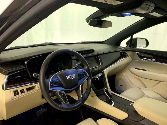  2017 Cadillac XT5 Luxury FWD