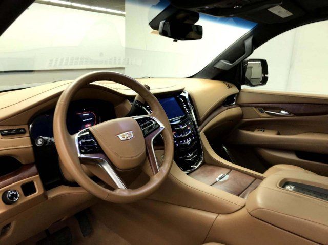  2017 Cadillac Escalade ESV Platinum