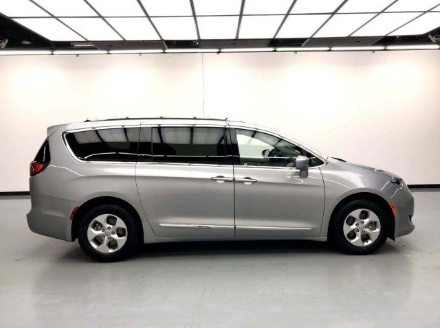  2017 Chrysler Pacifica Touring-L Plus For Sale Specifications, Price and Images