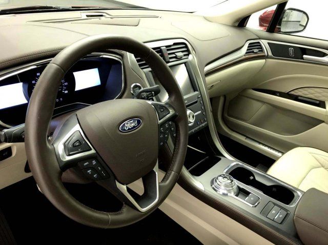  2017 Ford Fusion Platinum 4dr Sedan
