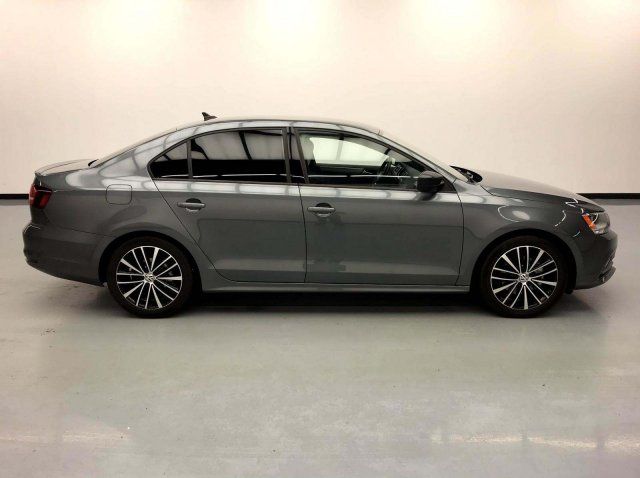 2016 Volkswagen Jetta 1.8T Sport For Sale Specifications, Price and Images