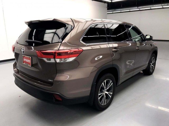  2017 Toyota Highlander AWD LE 4dr SUV For Sale Specifications, Price and Images