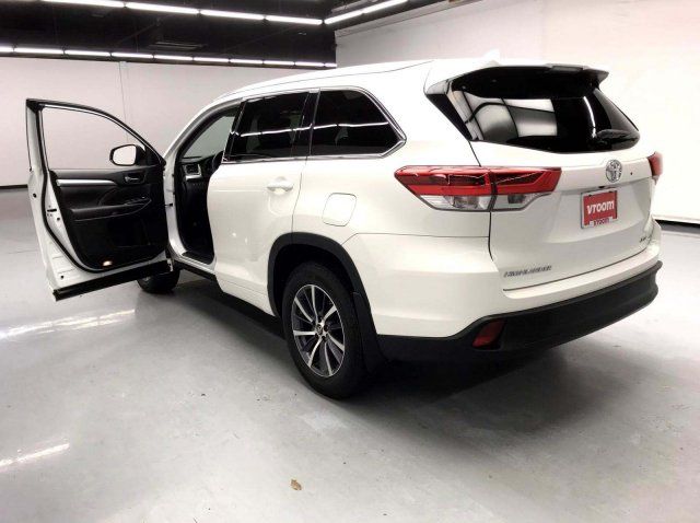  2018 Toyota Highlander AWD XLE 4dr SUV For Sale Specifications, Price and Images