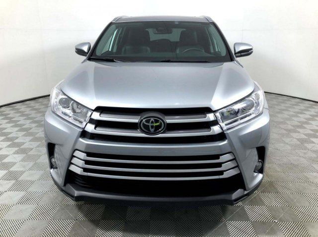  2019 Toyota Highlander XLE 4dr SUV For Sale Specifications, Price and Images