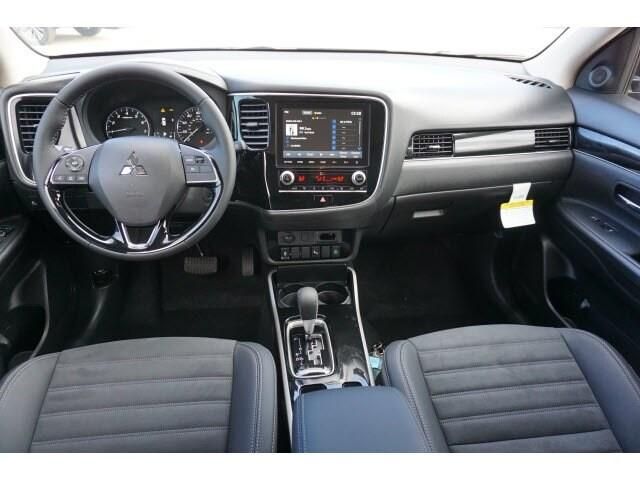  2020 Mitsubishi Outlander SE For Sale Specifications, Price and Images