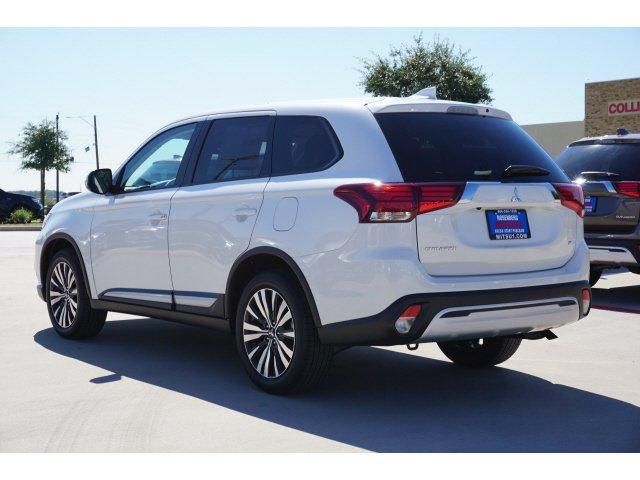  2020 Mitsubishi Outlander SE For Sale Specifications, Price and Images