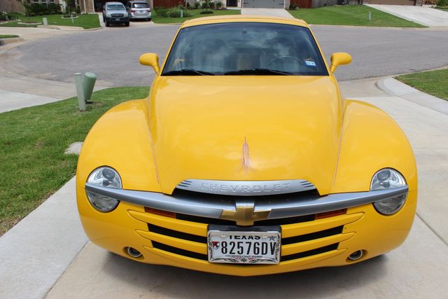  2004 Chevrolet SSR For Sale Specifications, Price and Images