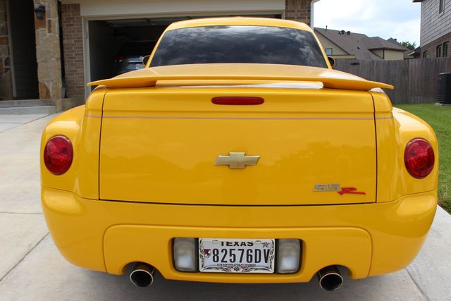  2004 Chevrolet SSR For Sale Specifications, Price and Images