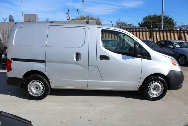  2015 Nissan NV200 SV For Sale Specifications, Price and Images