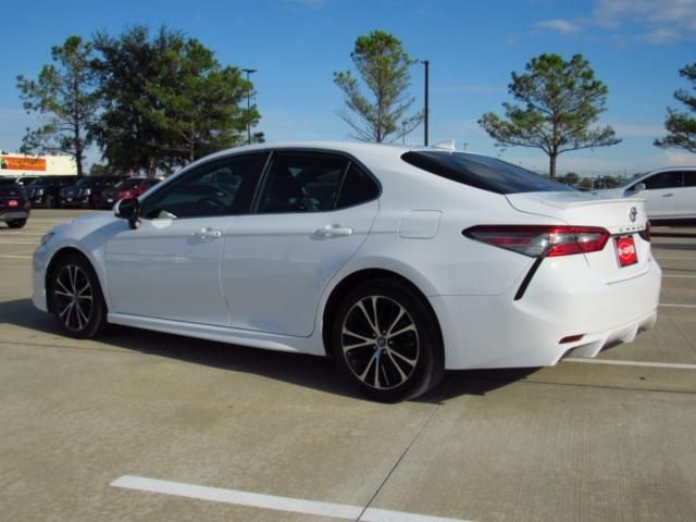  2019 Toyota Camry SE For Sale Specifications, Price and Images