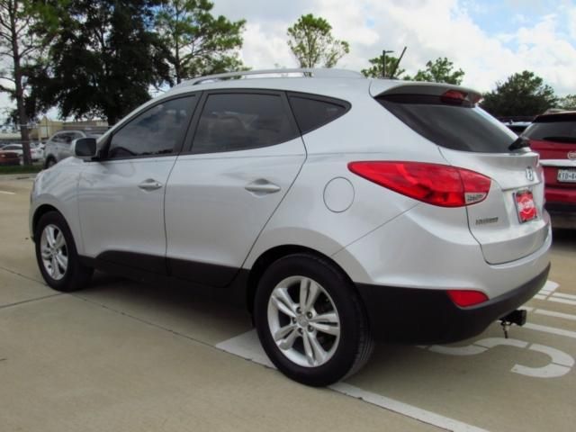  2011 Hyundai Tucson GLS For Sale Specifications, Price and Images
