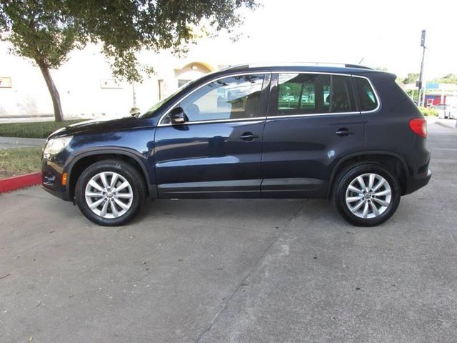  2011 Volkswagen Tiguan SE For Sale Specifications, Price and Images