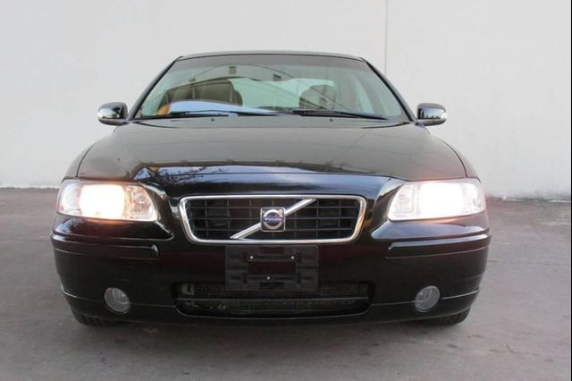  2005 Volvo S80 2.5T For Sale Specifications, Price and Images
