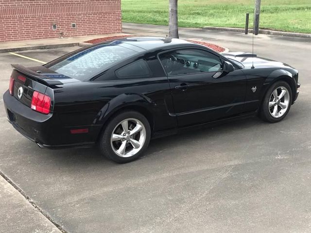  2009 Ford Mustang GT Premium For Sale Specifications, Price and Images