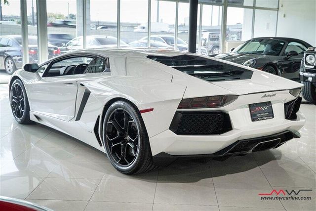  2012 Lamborghini Aventador LP700-4 For Sale Specifications, Price and Images