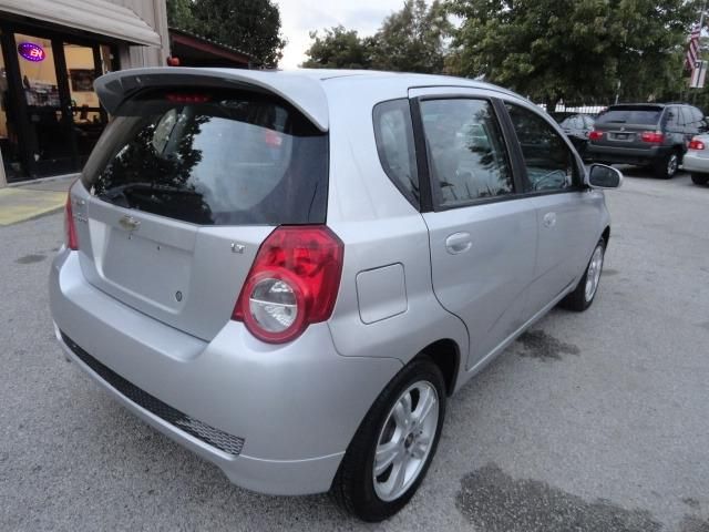  2011 Chevrolet Aveo 5 LT For Sale Specifications, Price and Images