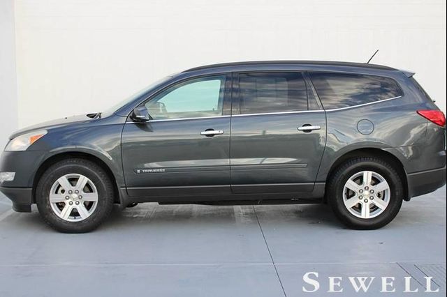  2009 Chevrolet Traverse LT For Sale Specifications, Price and Images