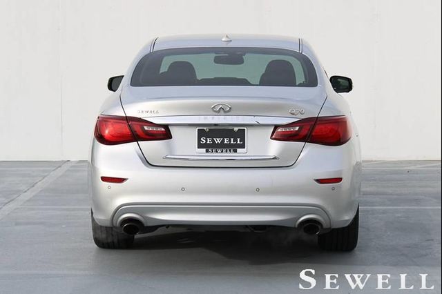  2015 INFINITI Q70 5.6 For Sale Specifications, Price and Images