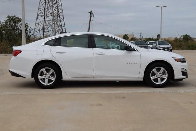  2020 Chevrolet Malibu 1LS For Sale Specifications, Price and Images