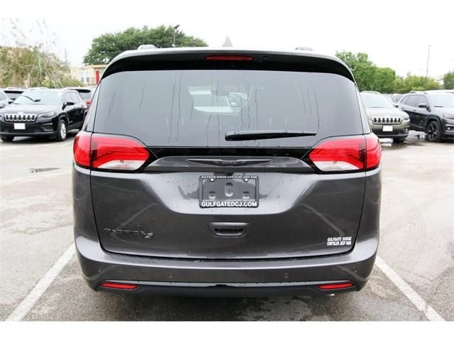  2020 Chrysler Pacifica Touring-L For Sale Specifications, Price and Images